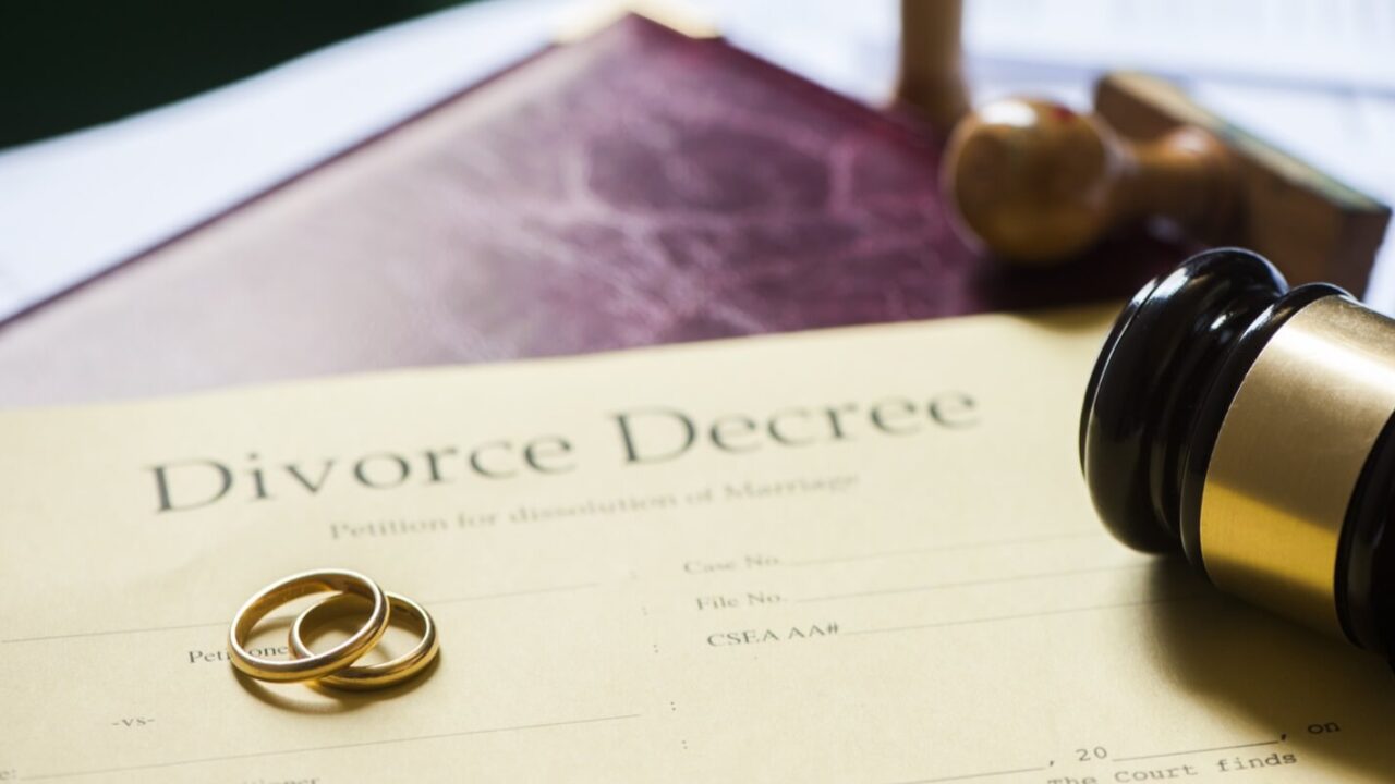 divorce decree and wooden gavel